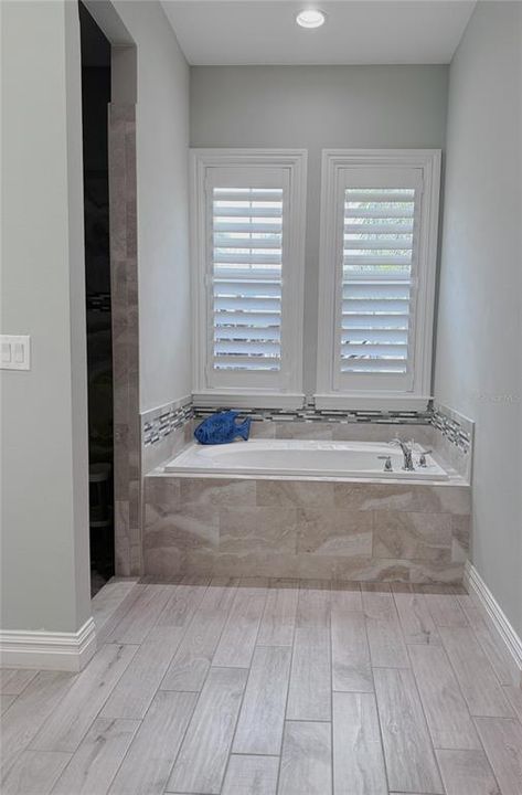 待售: $1,149,999 (4 贝兹, 3 浴室, 2537 平方英尺)