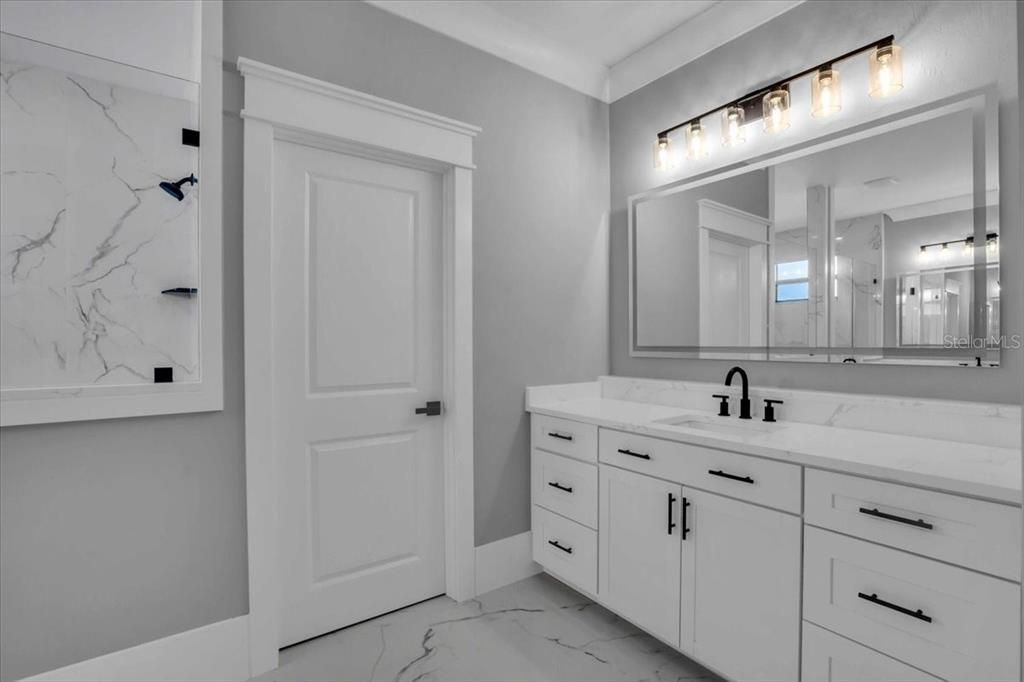 For Rent: $5,800 (3 beds, 3 baths, 2444 Square Feet)