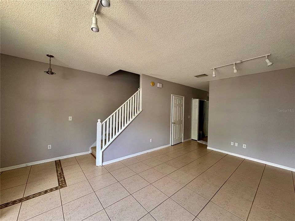 En Renta: $1,650 (2 camas, 2 baños, 1360 Pies cuadrados)