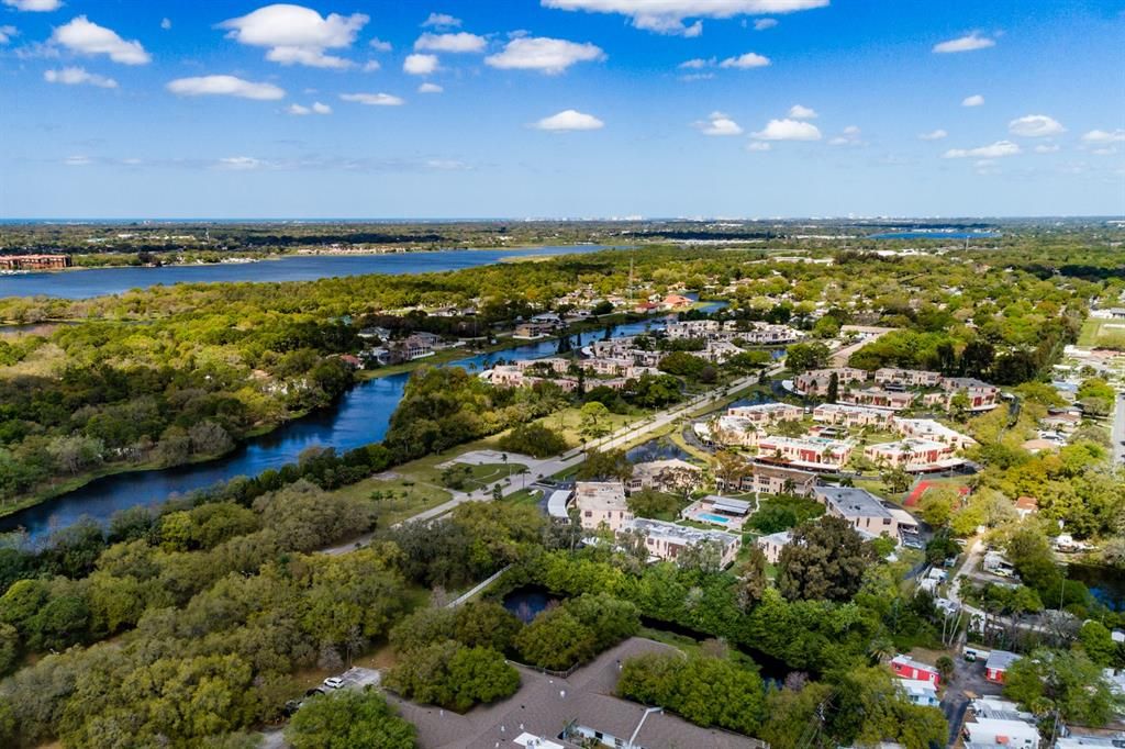 For Sale: $219,500 (2 beds, 2 baths, 1150 Square Feet)