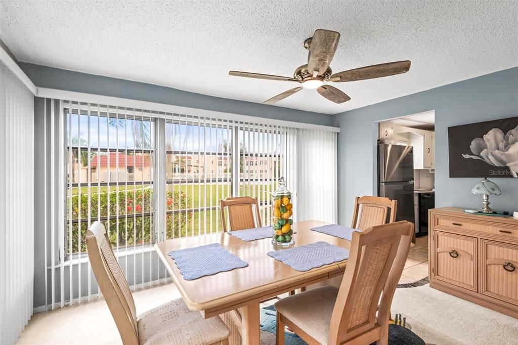 For Sale: $219,500 (2 beds, 2 baths, 1150 Square Feet)