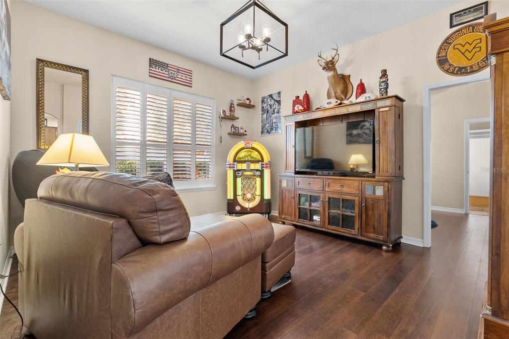 For Sale: $680,000 (3 beds, 3 baths, 2907 Square Feet)