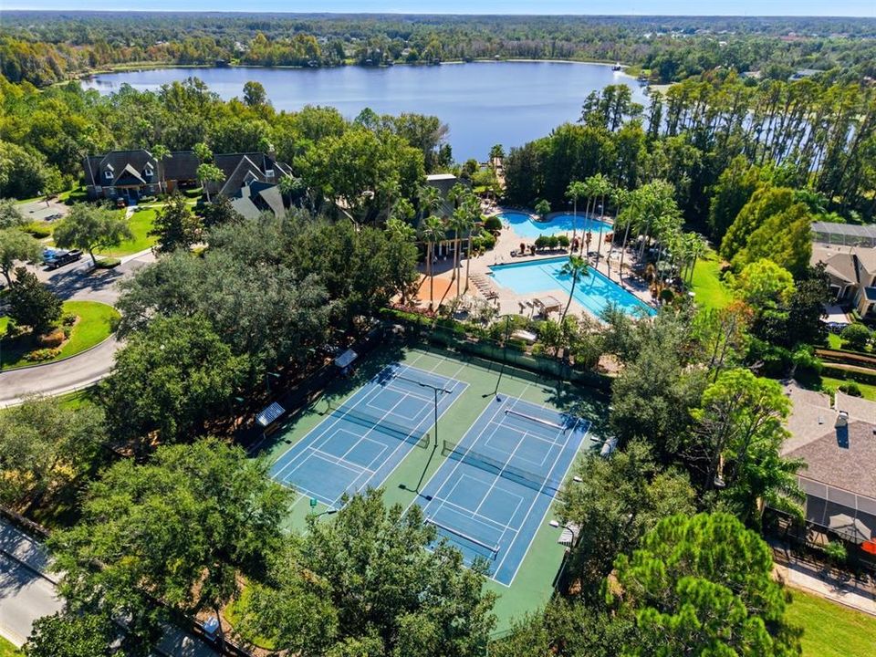 For Sale: $680,000 (3 beds, 3 baths, 2907 Square Feet)