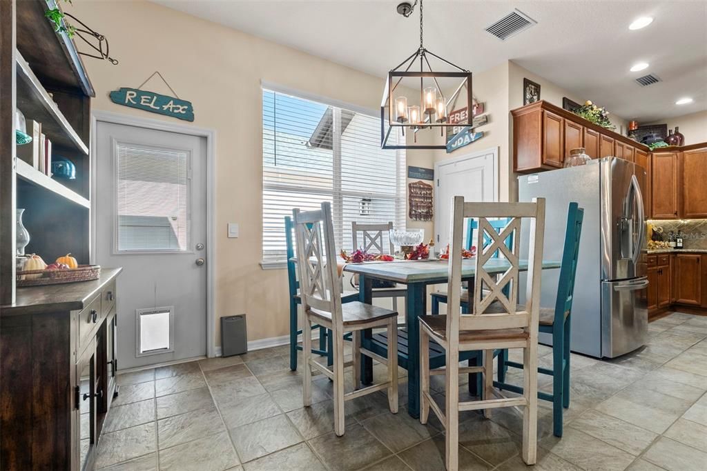 For Sale: $680,000 (3 beds, 3 baths, 2907 Square Feet)