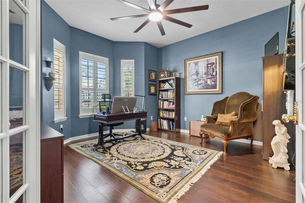 For Sale: $680,000 (3 beds, 3 baths, 2907 Square Feet)