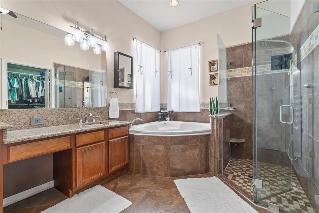 For Sale: $680,000 (3 beds, 3 baths, 2907 Square Feet)