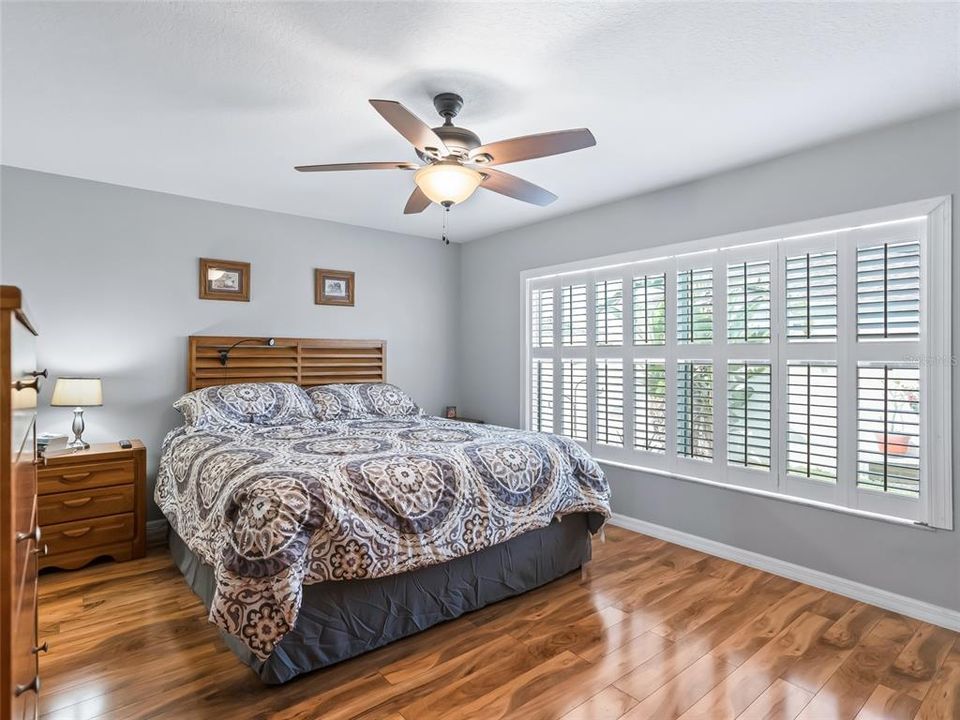 Active With Contract: $399,000 (3 beds, 2 baths, 1580 Square Feet)