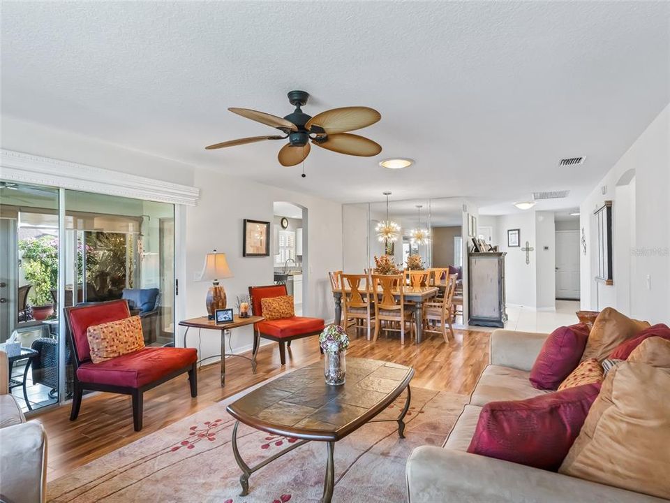 Active With Contract: $399,000 (3 beds, 2 baths, 1580 Square Feet)