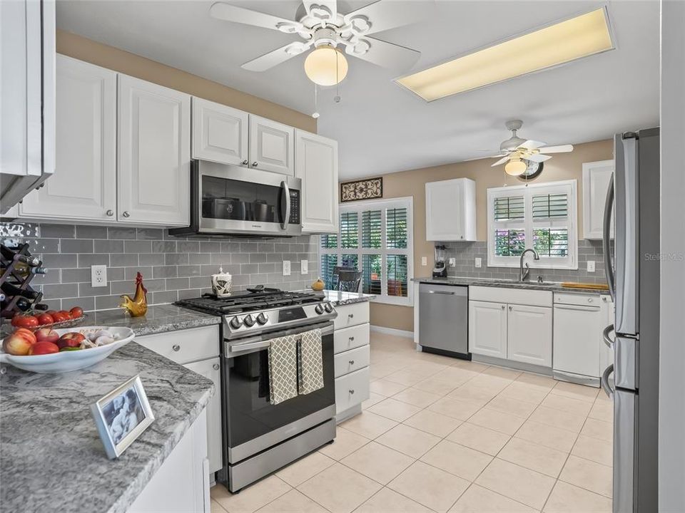 Active With Contract: $399,000 (3 beds, 2 baths, 1580 Square Feet)