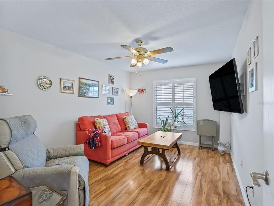 Active With Contract: $399,000 (3 beds, 2 baths, 1580 Square Feet)
