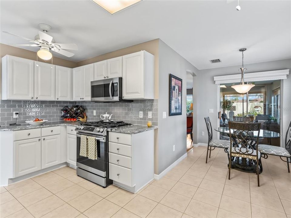 Active With Contract: $399,000 (3 beds, 2 baths, 1580 Square Feet)