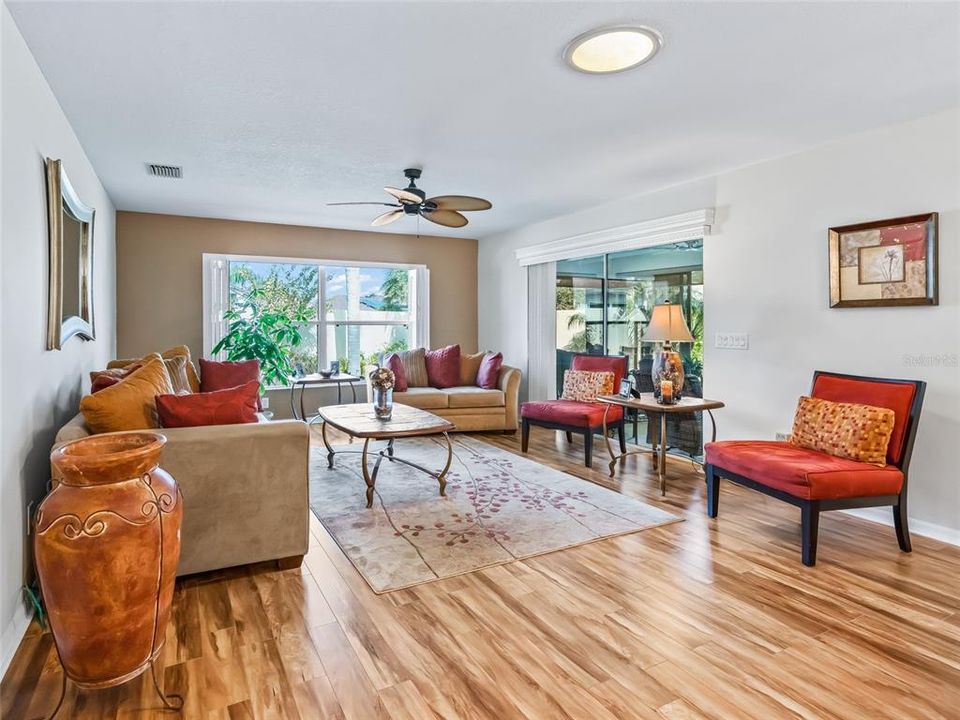 Active With Contract: $399,000 (3 beds, 2 baths, 1580 Square Feet)