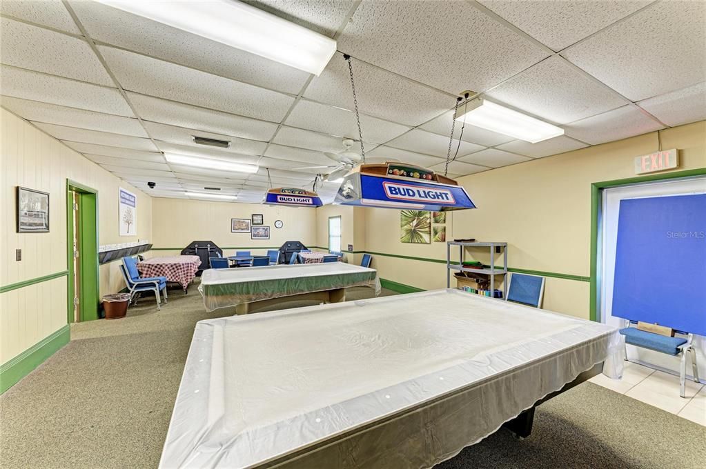 合同活跃: $189,700 (2 贝兹, 2 浴室, 1056 平方英尺)