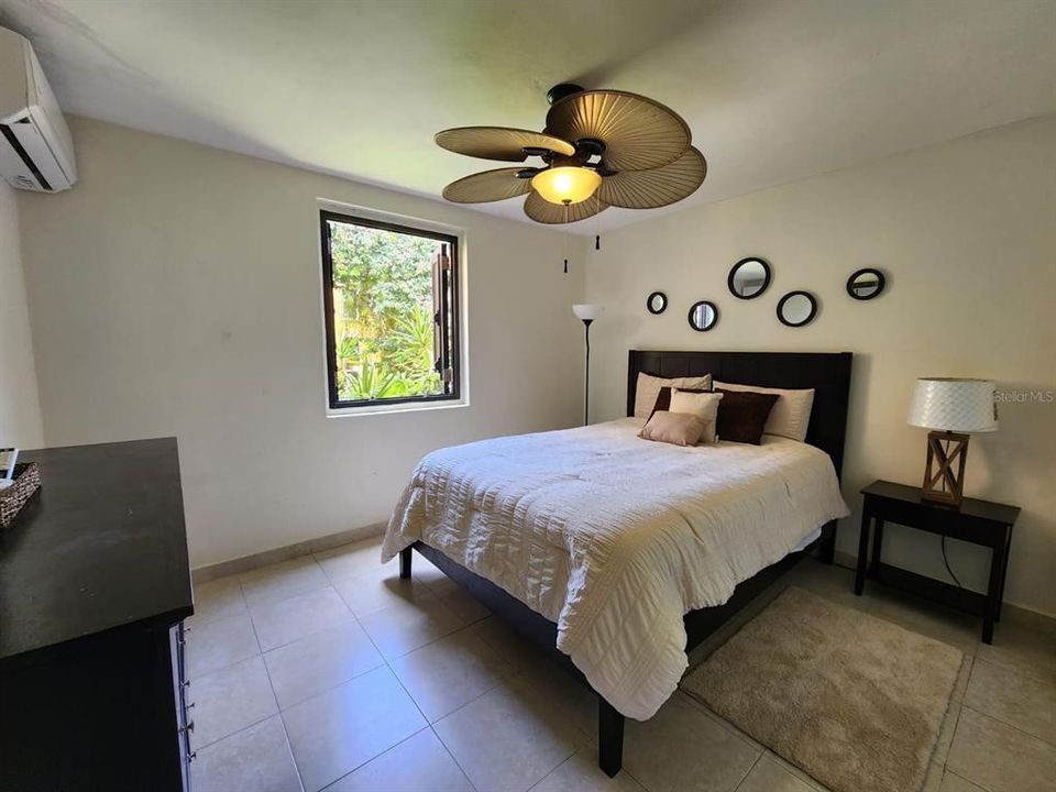 出租: $1,750 (1 贝兹, 1 浴室, 700 平方英尺)