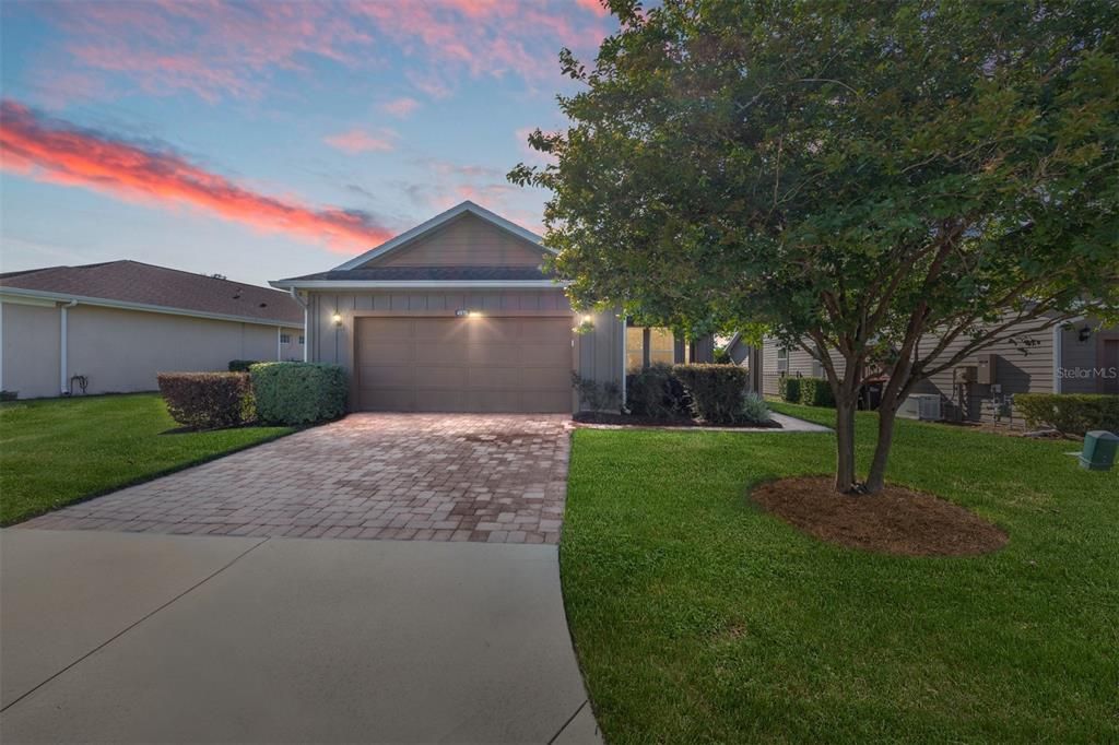 For Sale: $359,900 (2 beds, 2 baths, 1666 Square Feet)