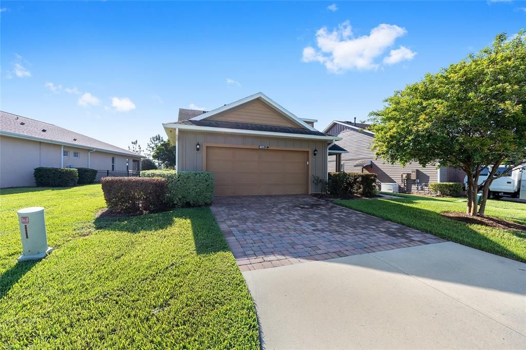 For Sale: $359,900 (2 beds, 2 baths, 1666 Square Feet)