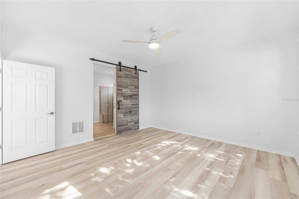 For Sale: $359,900 (2 beds, 2 baths, 1666 Square Feet)