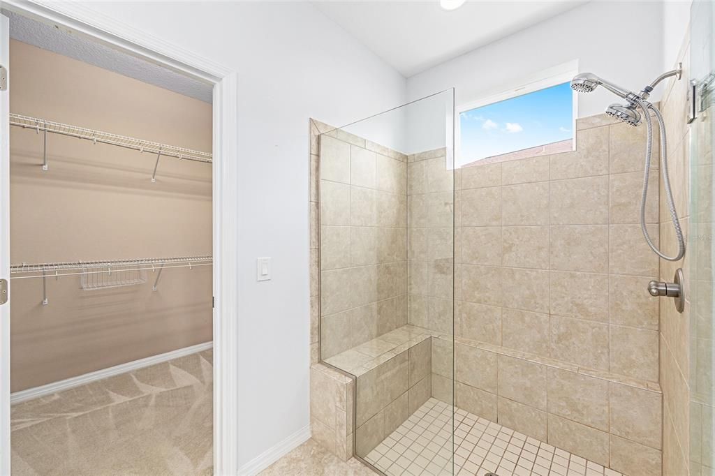 For Sale: $359,900 (2 beds, 2 baths, 1666 Square Feet)