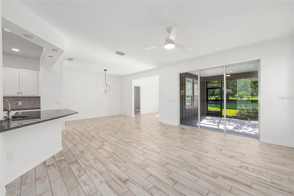 For Sale: $359,900 (2 beds, 2 baths, 1666 Square Feet)