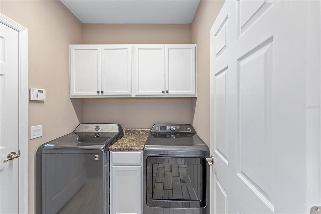 For Sale: $359,900 (2 beds, 2 baths, 1666 Square Feet)