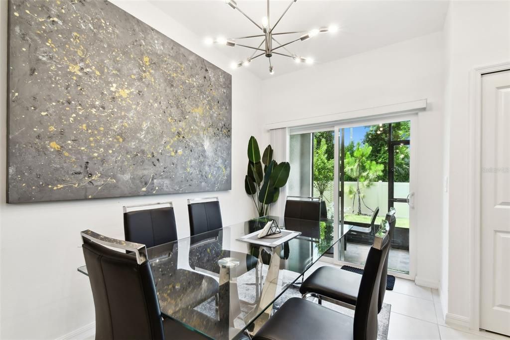 出租: $2,300 (2 贝兹, 2 浴室, 1532 平方英尺)