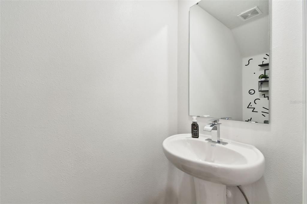 出租: $2,300 (2 贝兹, 2 浴室, 1532 平方英尺)