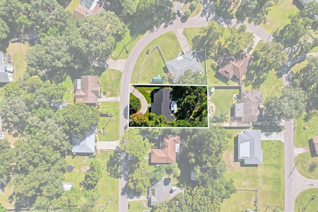 合同活跃: $260,000 (4 贝兹, 3 浴室, 2100 平方英尺)