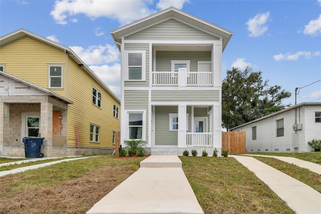 待售: $725,000 (6 贝兹, 0 浴室, 2360 平方英尺)