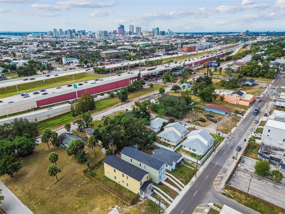 待售: $725,000 (6 贝兹, 0 浴室, 2360 平方英尺)