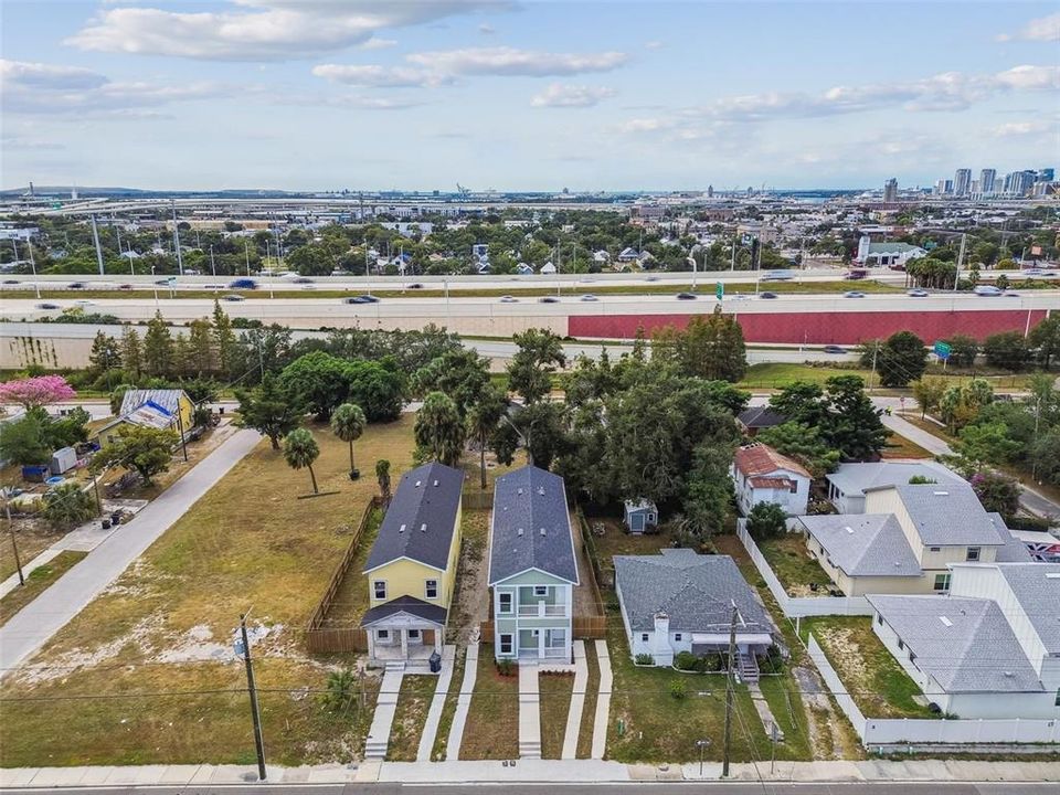 待售: $725,000 (6 贝兹, 0 浴室, 2360 平方英尺)