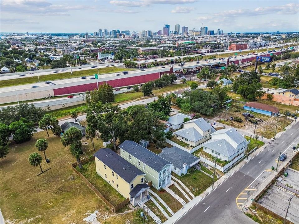 На продажу: $717,000 (6 спален, 0 ванн, 2360 Квадратных фут)