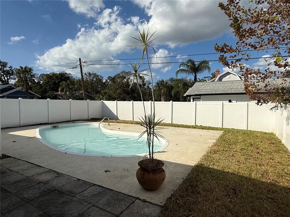 待售: $449,500 (2 贝兹, 2 浴室, 1348 平方英尺)