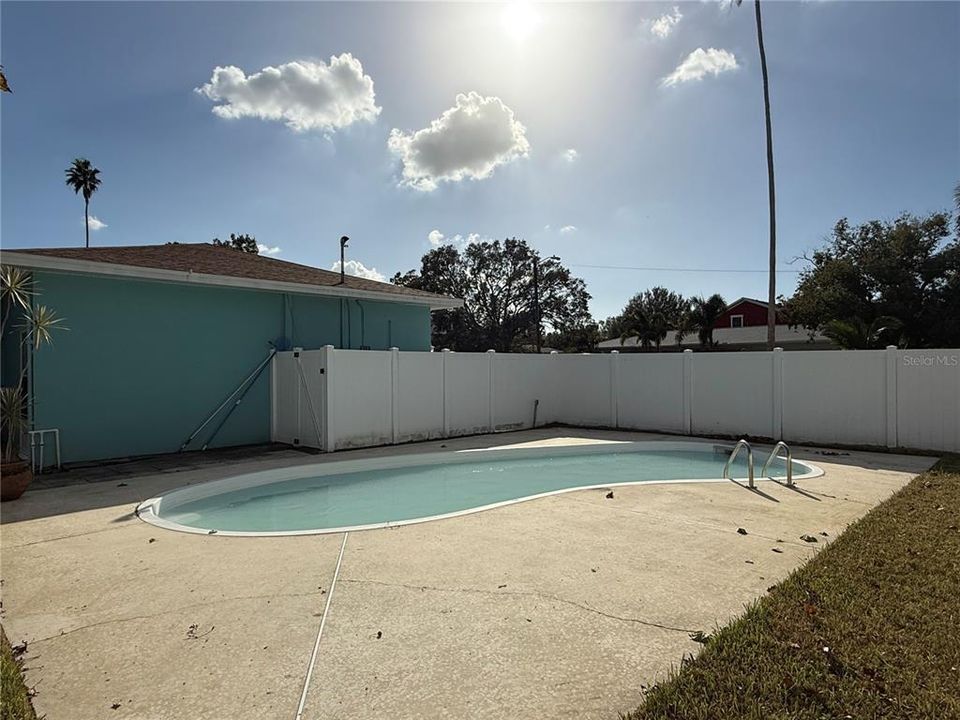 待售: $449,500 (2 贝兹, 2 浴室, 1348 平方英尺)