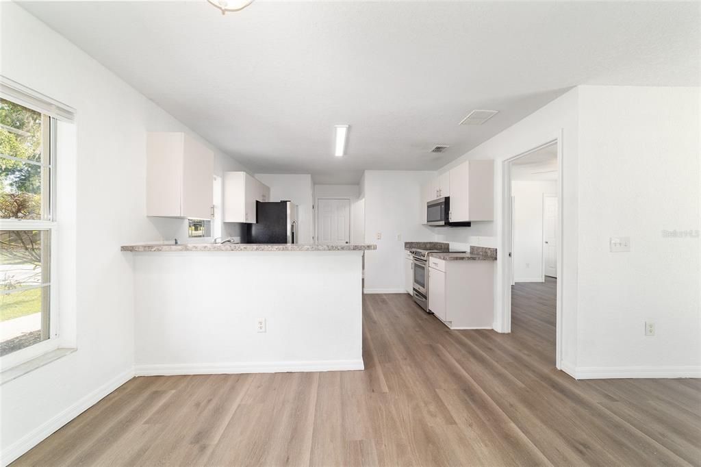 En Venta: $229,900 (3 camas, 2 baños, 1278 Pies cuadrados)