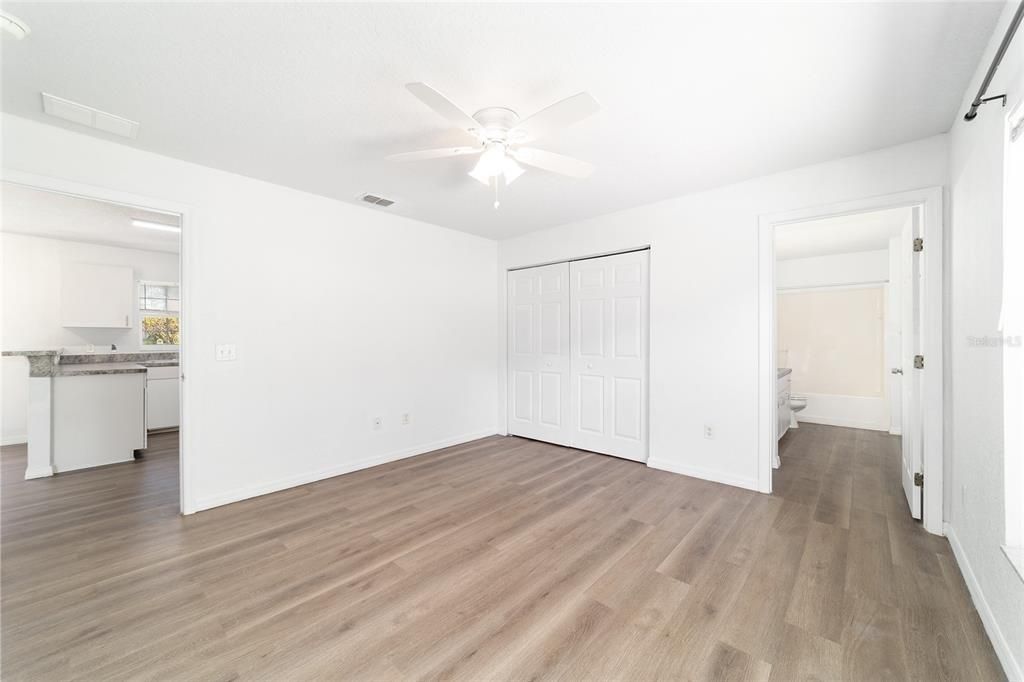 En Venta: $229,900 (3 camas, 2 baños, 1278 Pies cuadrados)