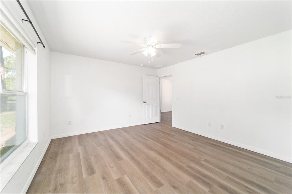 En Venta: $229,900 (3 camas, 2 baños, 1278 Pies cuadrados)