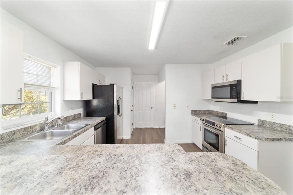 En Venta: $229,900 (3 camas, 2 baños, 1278 Pies cuadrados)