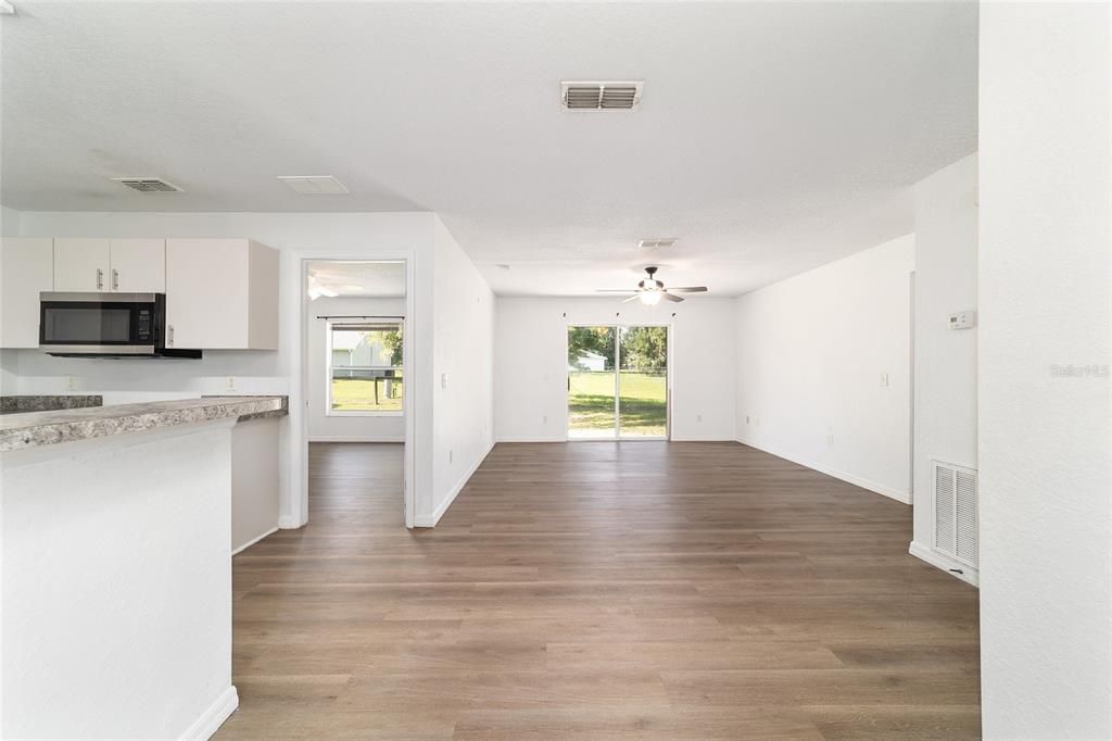 En Venta: $229,900 (3 camas, 2 baños, 1278 Pies cuadrados)