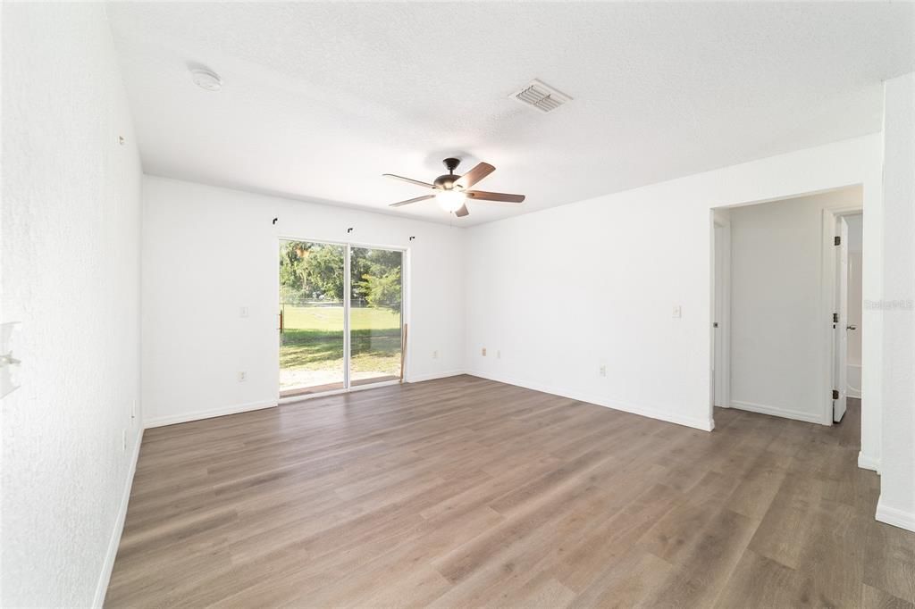 En Venta: $229,900 (3 camas, 2 baños, 1278 Pies cuadrados)