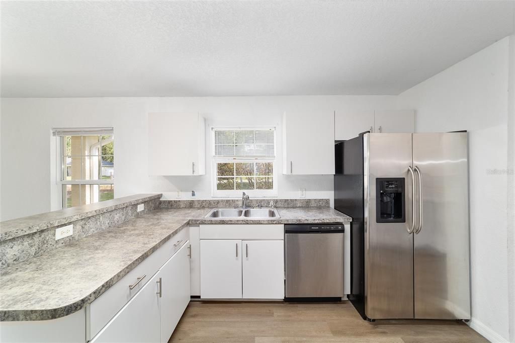 En Venta: $229,900 (3 camas, 2 baños, 1278 Pies cuadrados)