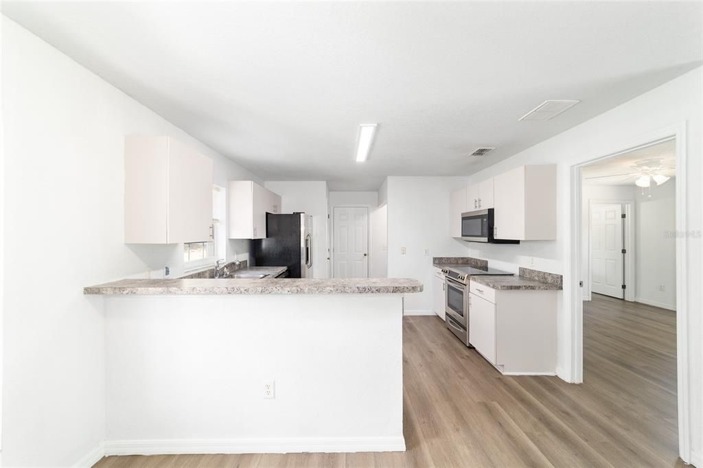 En Venta: $229,900 (3 camas, 2 baños, 1278 Pies cuadrados)