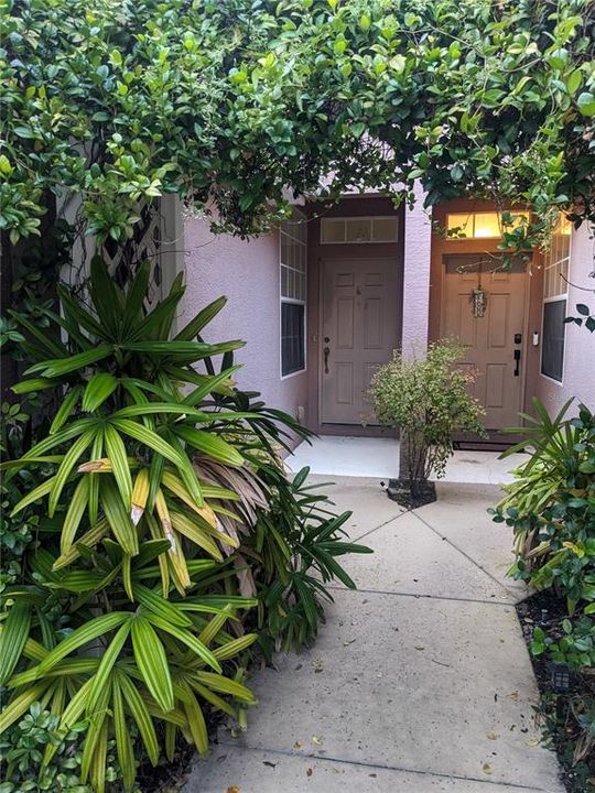 For Rent: $2,000 (2 beds, 2 baths, 1240 Square Feet)