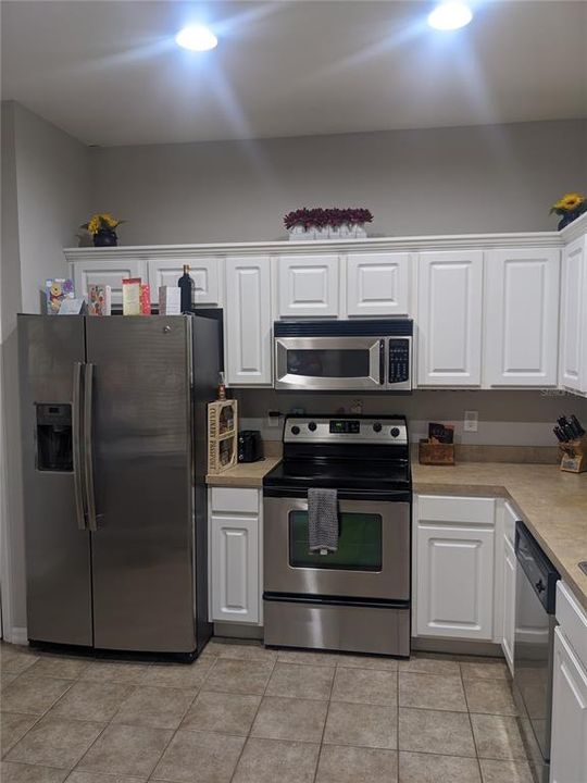 For Rent: $2,000 (2 beds, 2 baths, 1240 Square Feet)
