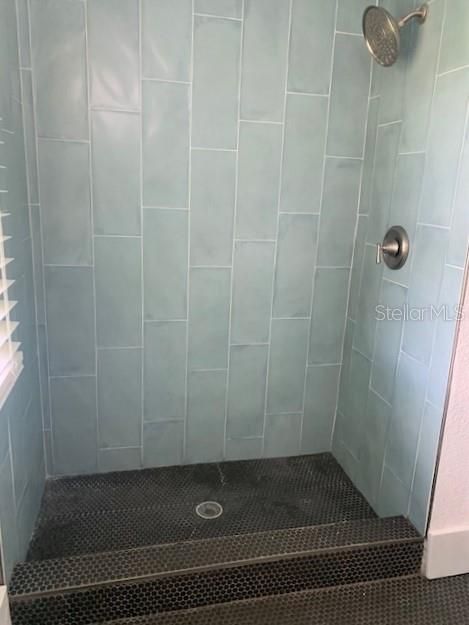 Active With Contract: $2,000 (2 beds, 1 baths, 744 Square Feet)