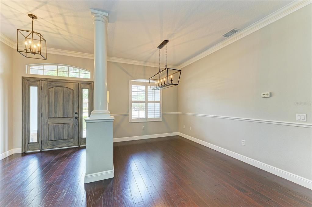 Active With Contract: $3,900 (3 beds, 2 baths, 2573 Square Feet)