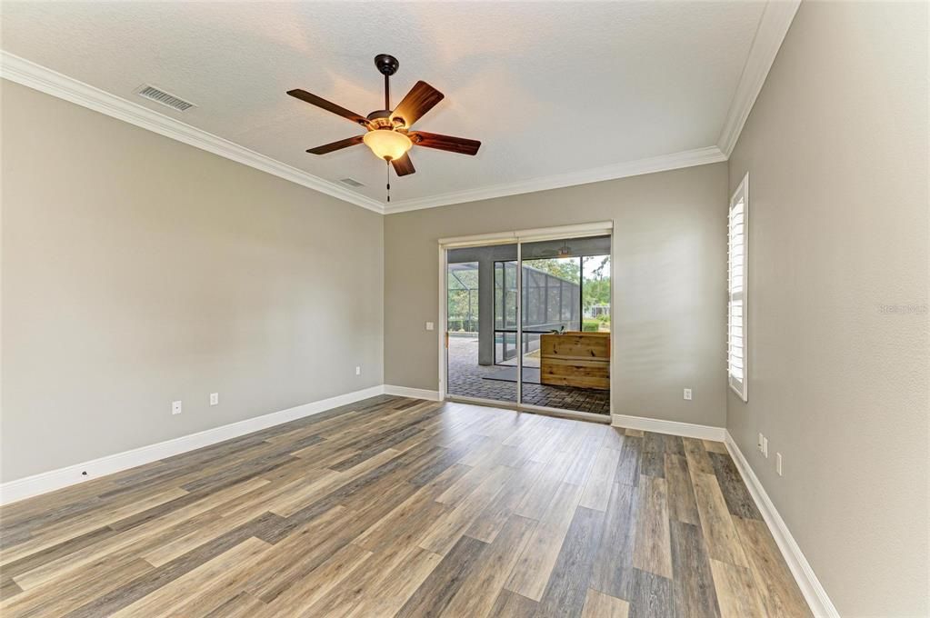 Active With Contract: $3,900 (3 beds, 2 baths, 2573 Square Feet)