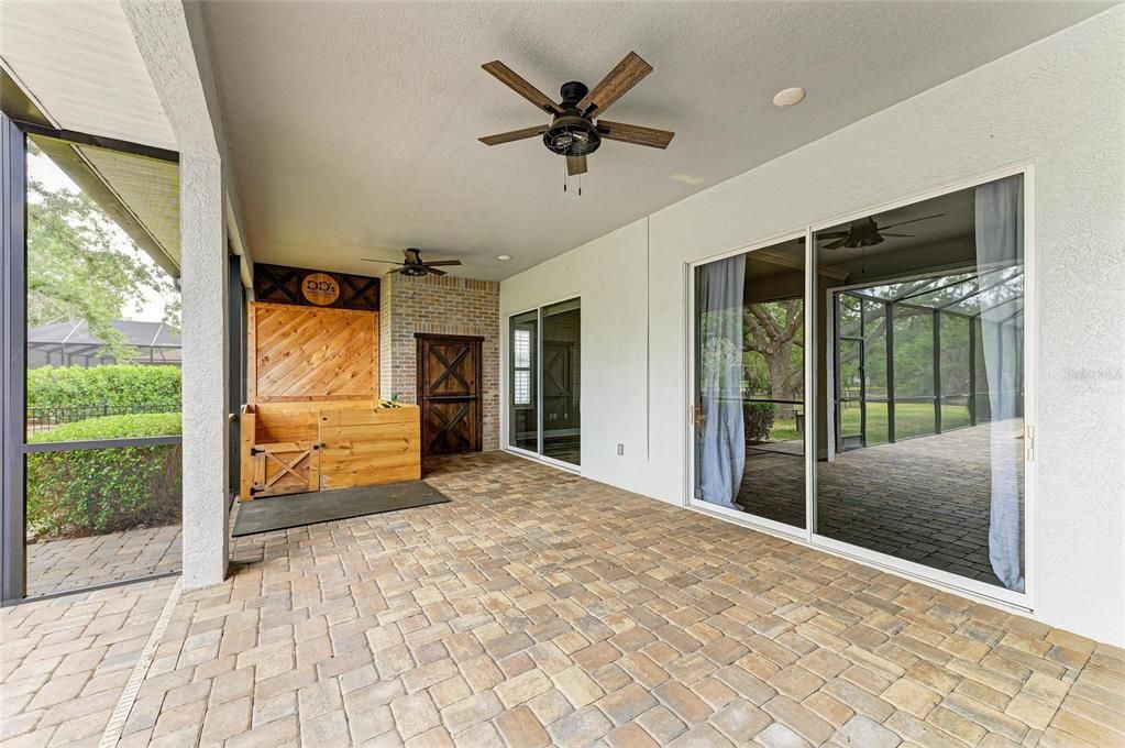 Active With Contract: $3,900 (3 beds, 2 baths, 2573 Square Feet)