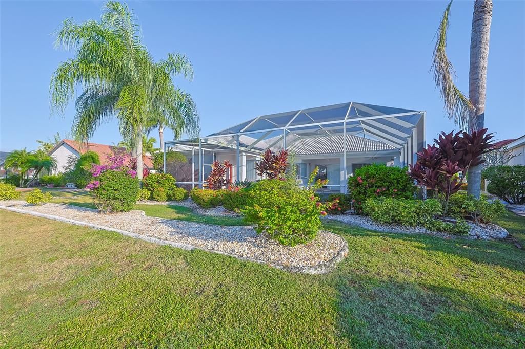 En Venta: $564,900 (3 camas, 2 baños, 2139 Pies cuadrados)