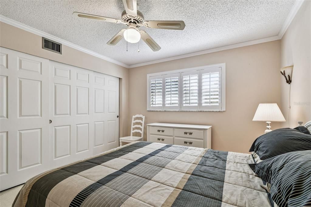 For Sale: $359,900 (3 beds, 3 baths, 2190 Square Feet)