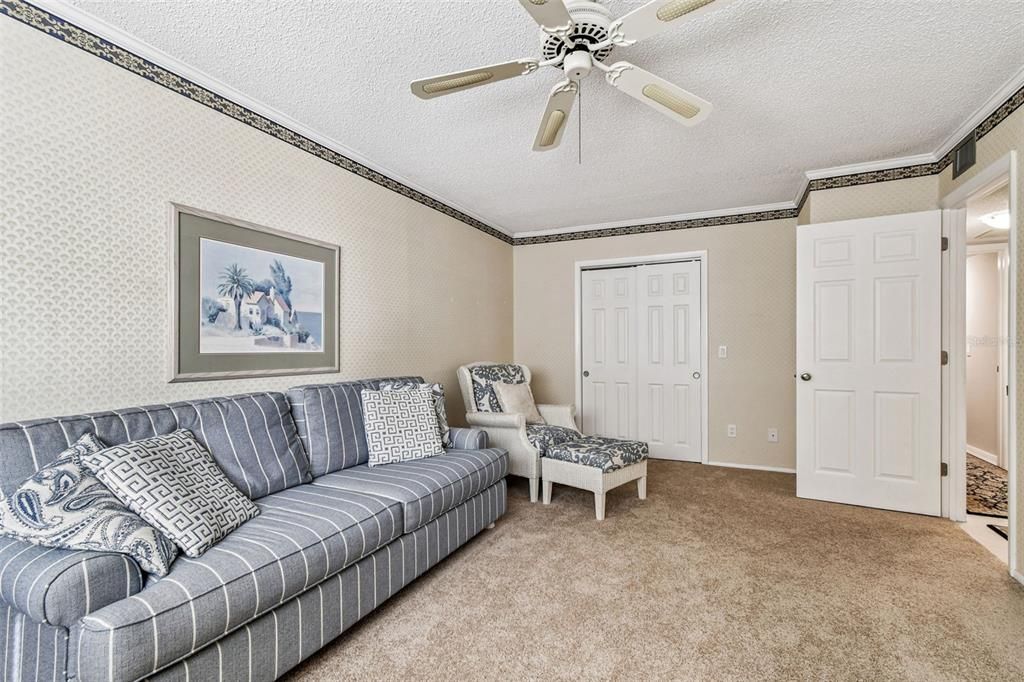 For Sale: $359,900 (3 beds, 3 baths, 2190 Square Feet)